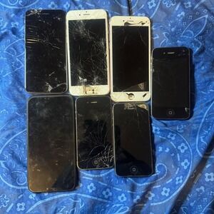 Lot of 7 Apple iPhones Parts Repair iPhone XR 6 Plus 6s 6 4s Cracked Screens
